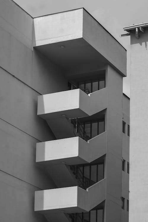 Fotos de stock gratuitas de blanco y negro, diseño arquitectónico, edificio de concreto