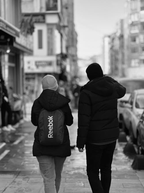 Základová fotografie zdarma na téma černý a bílý, chodník, chůze