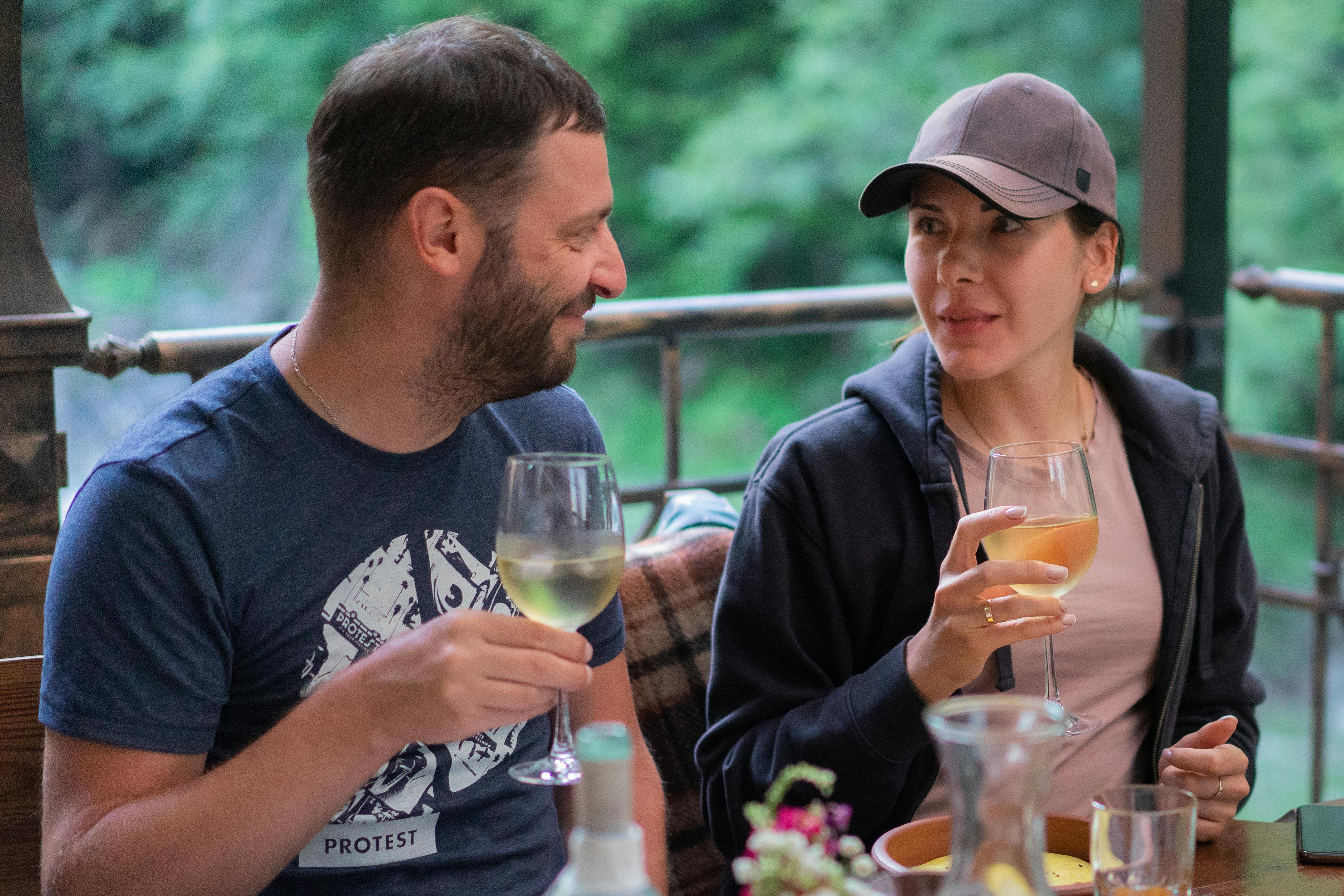 What drinks helps flush kidneys?