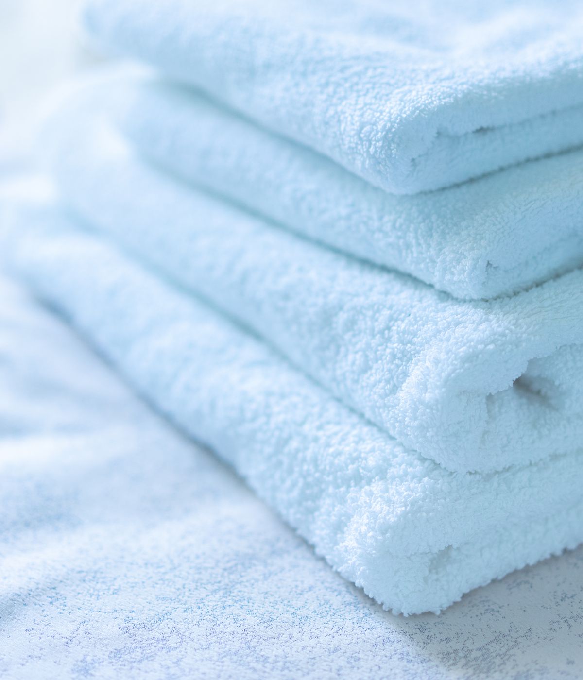 Away from home commercial toilet paper for hospitals, hotels and motels