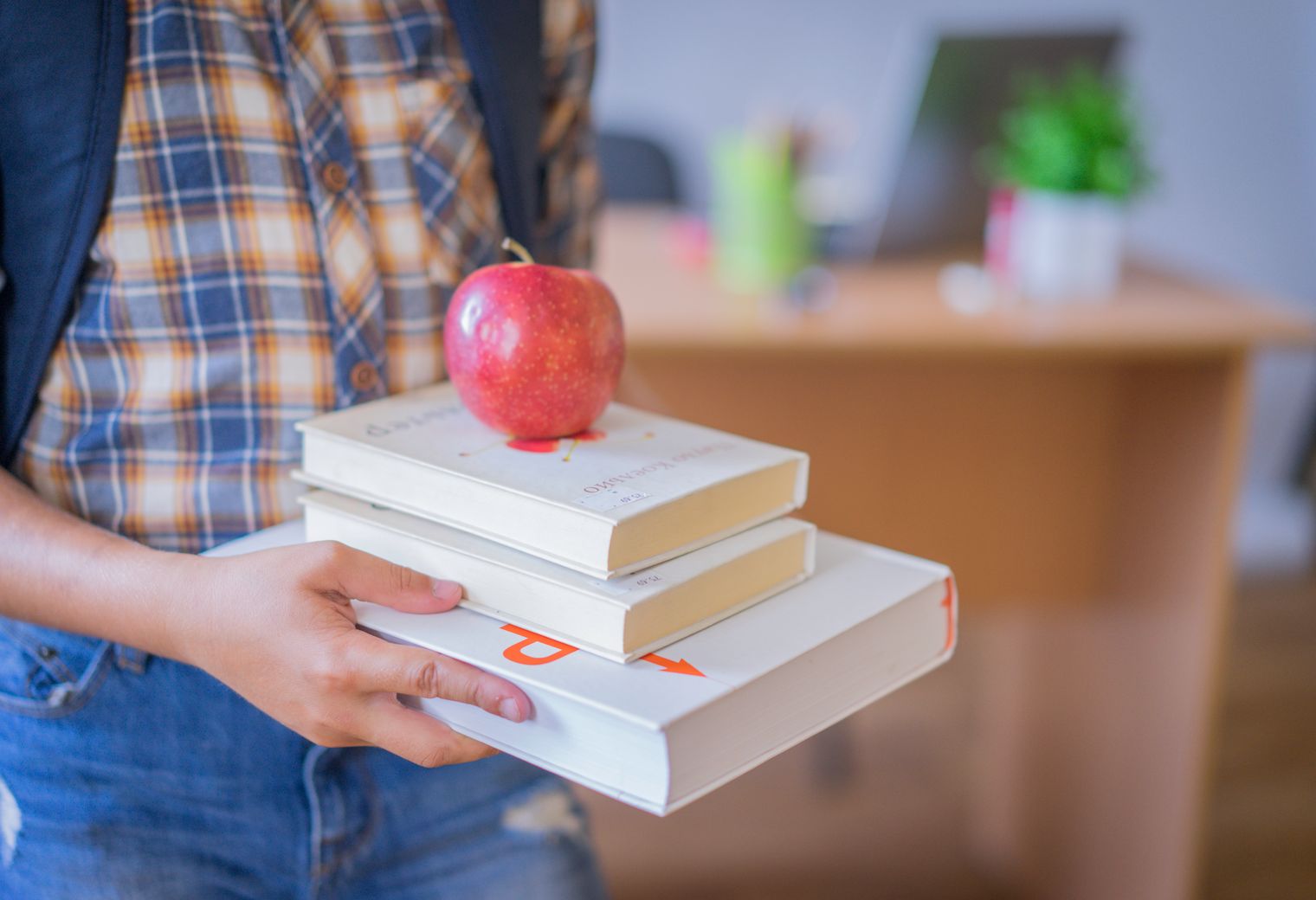 Moniaive — student move with boxes and a van