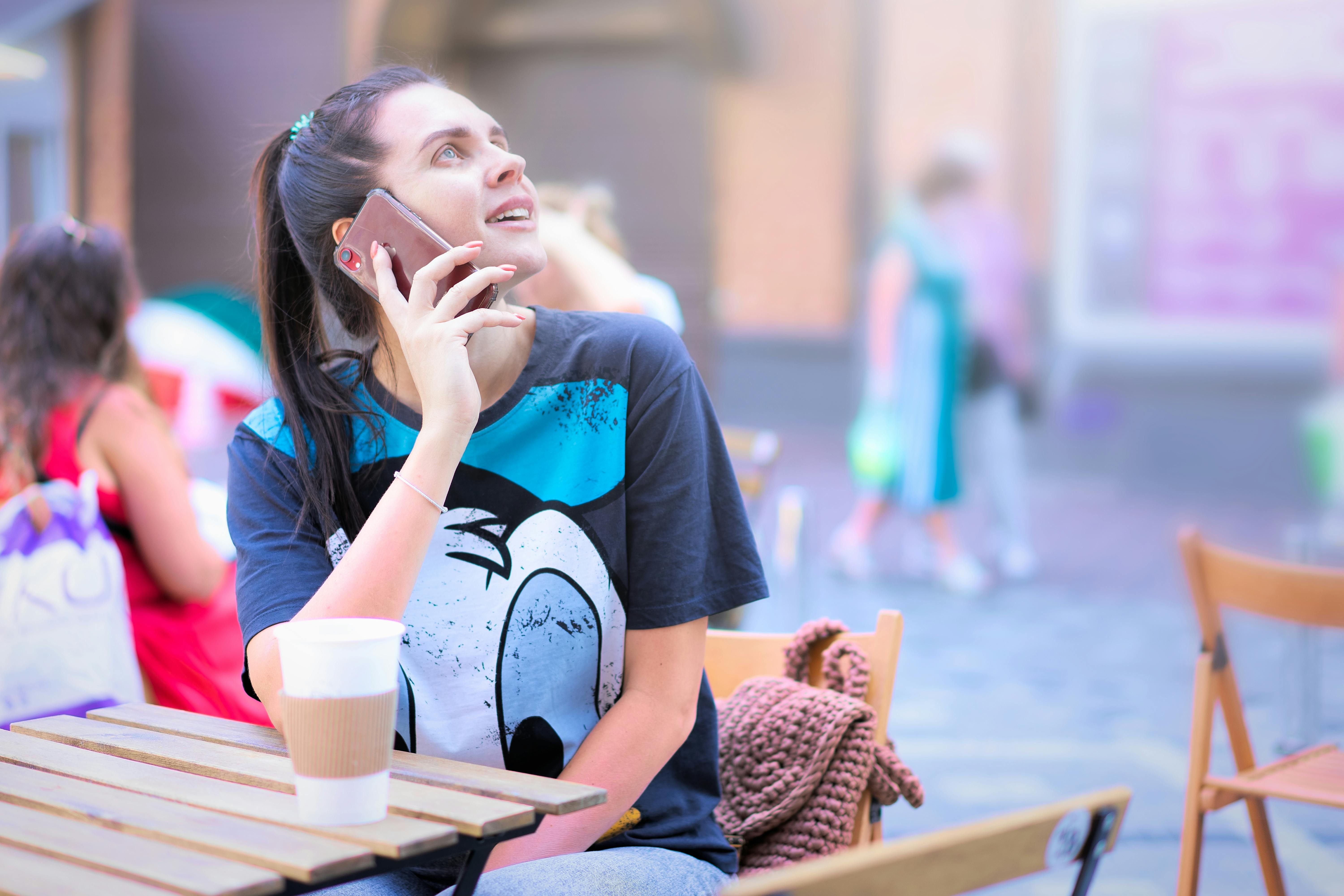 general lifestyle shop phone number — Photo by Atlantic Ambience on Pexels