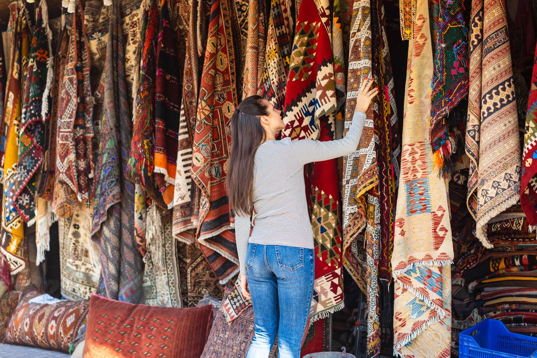 Tuacahn Saturday Market: Red Rock Magic & Free Fun! photo