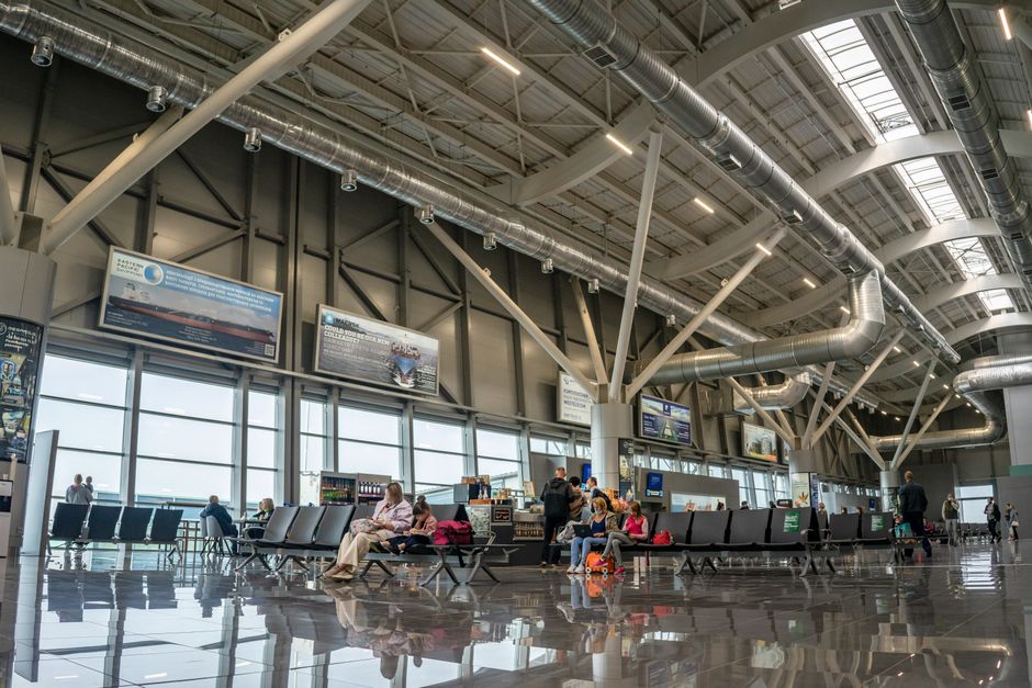 airport terminal business