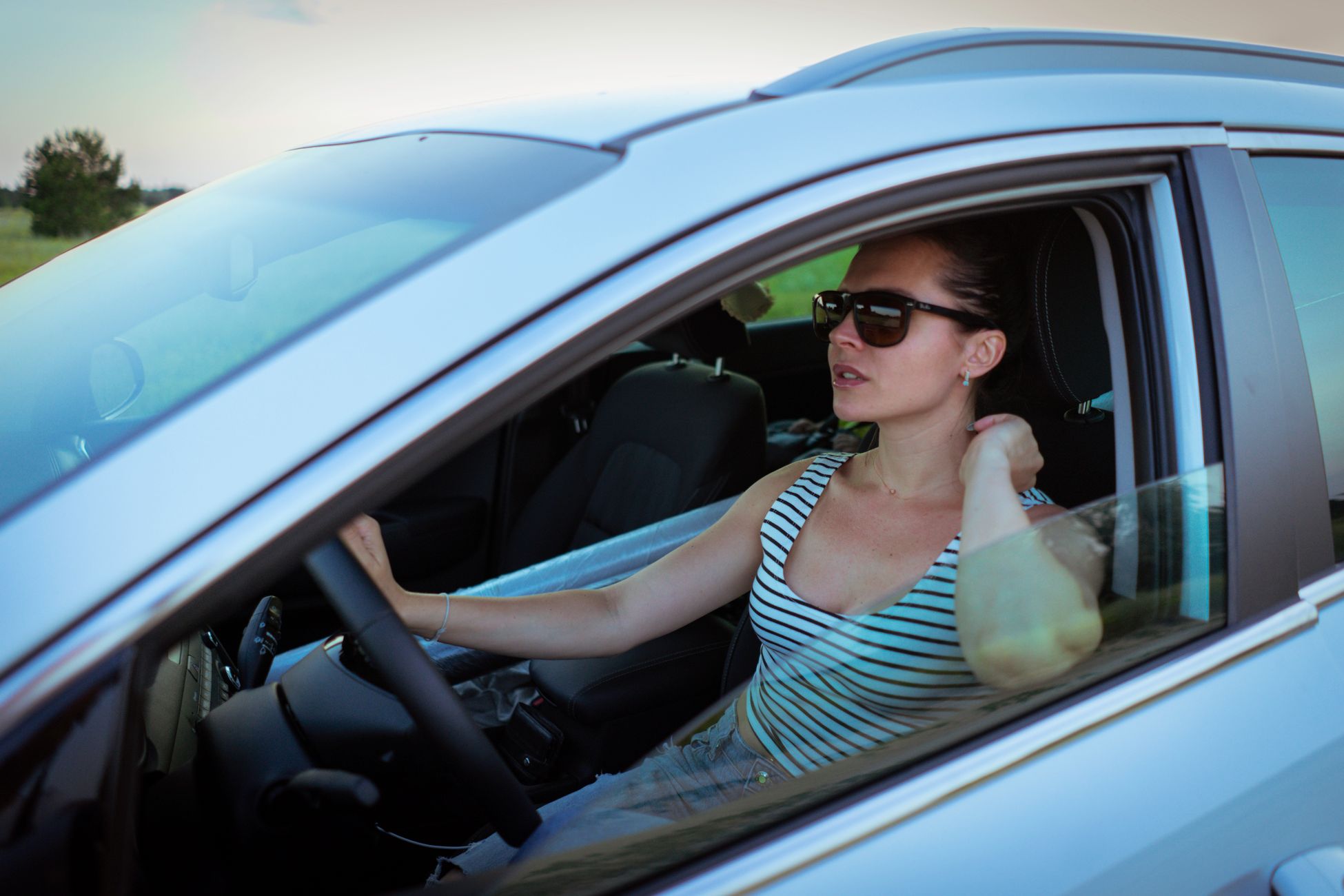 Vrouw beschrijft afschuwelijke ervaring in oververhitte auto
