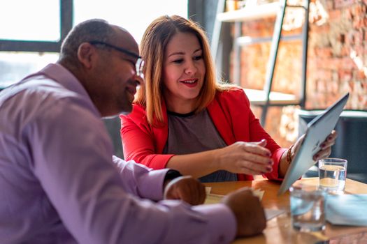 How Client Feedback Loops Drive Continuous Improvement in Coaching