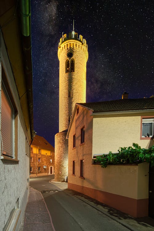 Gratis arkivbilde med historiske sentrum, natt, tårn