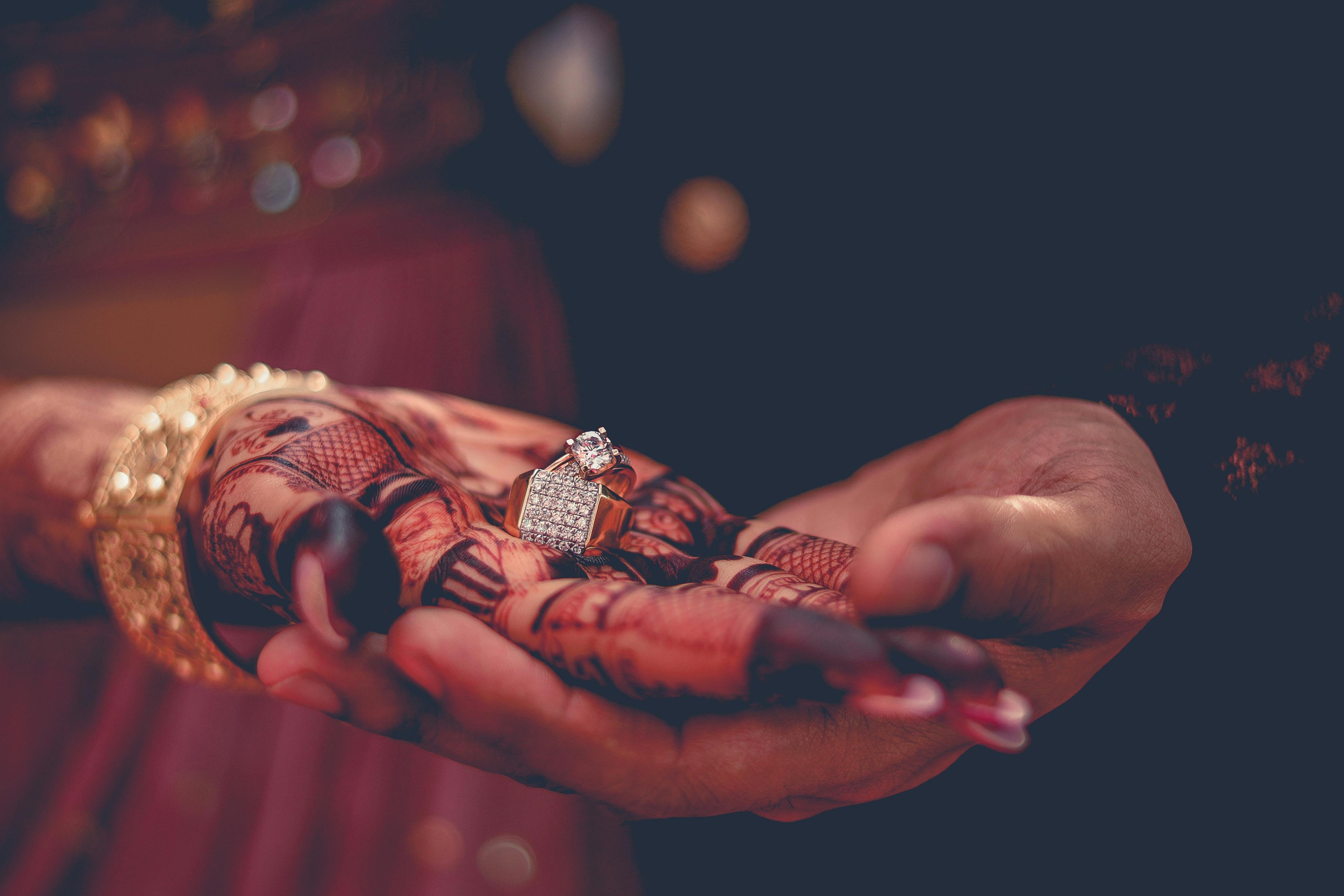 Indian wedding engagement ring closeup capture.  Wedding rings engagement,  Engagement ring photoshoot, Indian wedding photography couples