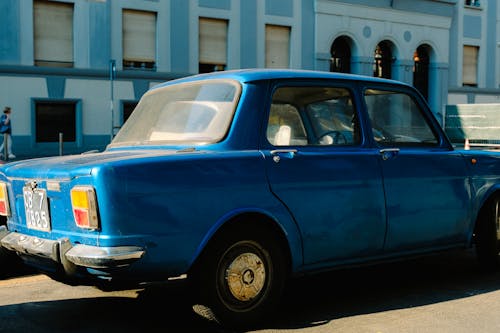 Ücretsiz bağbozumu, eski, mavi araba içeren Ücretsiz stok fotoğraf Stok Fotoğraflar