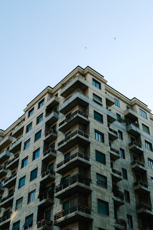 beton yapı, bina cephesi, dikey atış içeren Ücretsiz stok fotoğraf