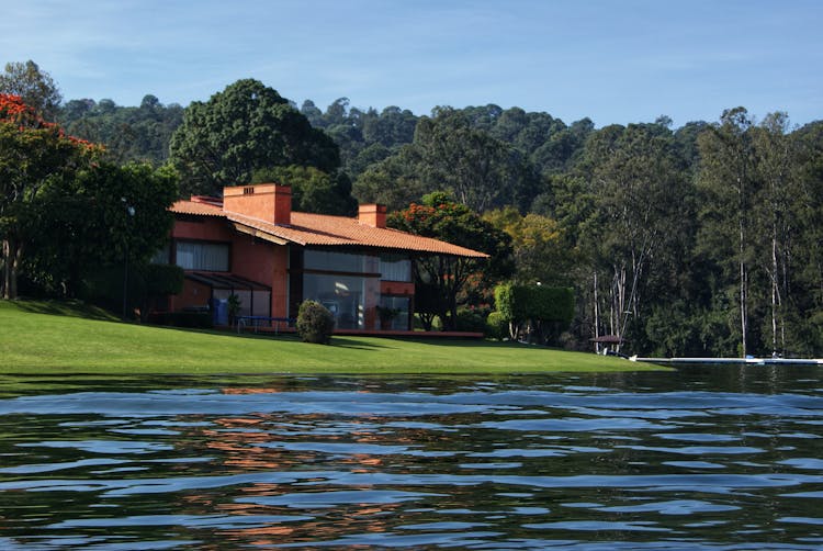 Luxurious House On Riverbank