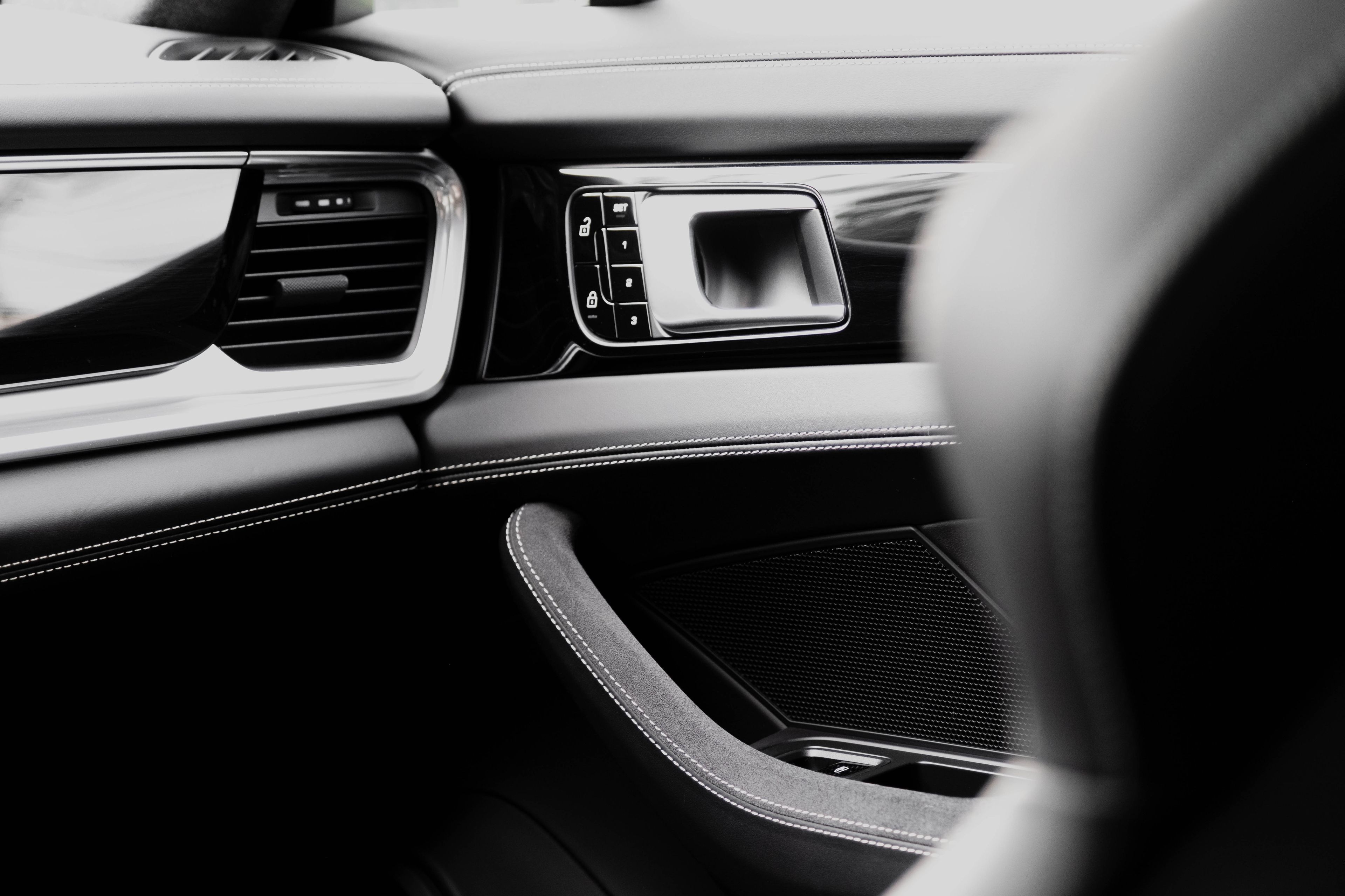 London to Oxford — the detail of a chauffeured journey