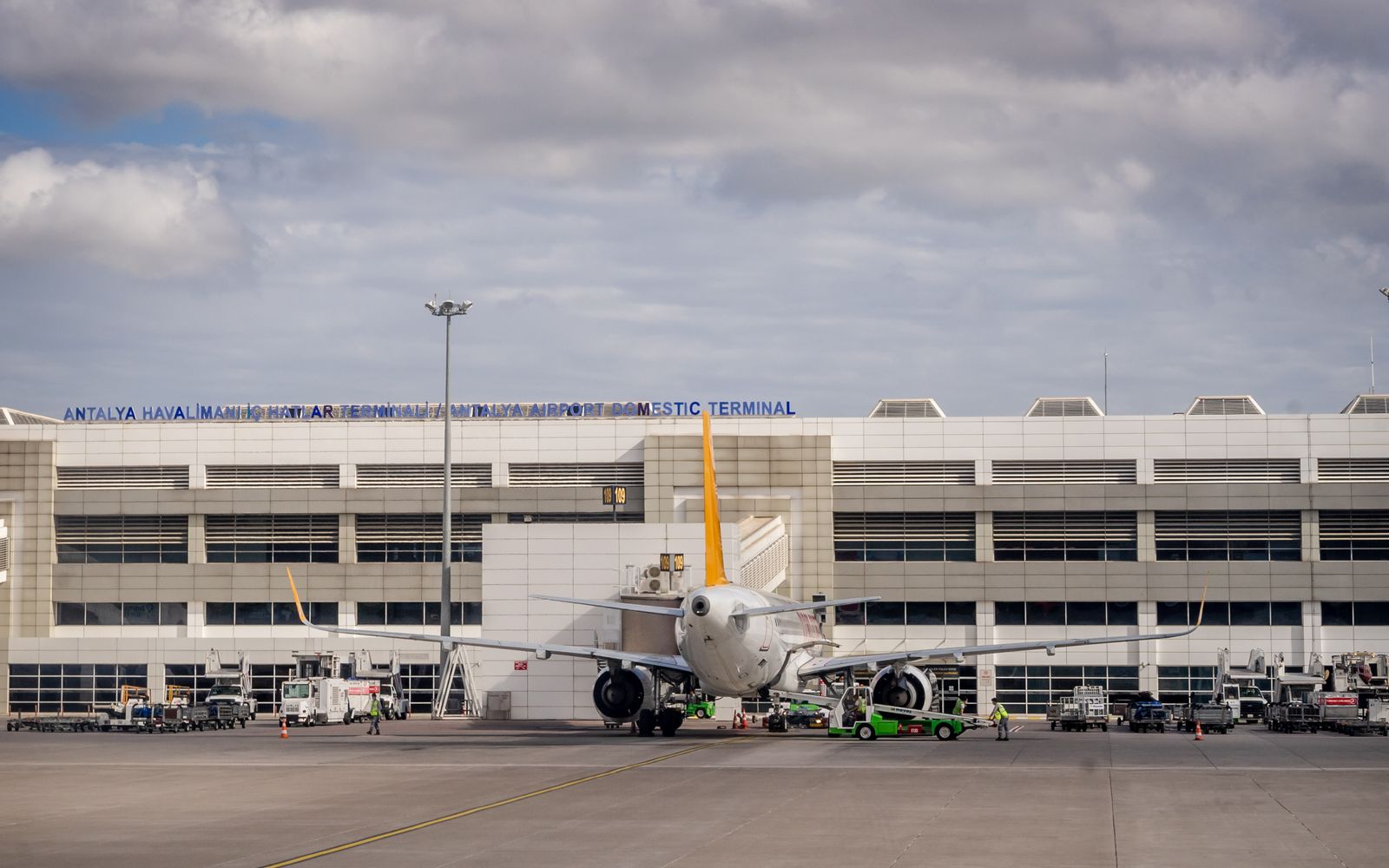 Vehicle, passengers and luggage — Platinum Chauffeurs