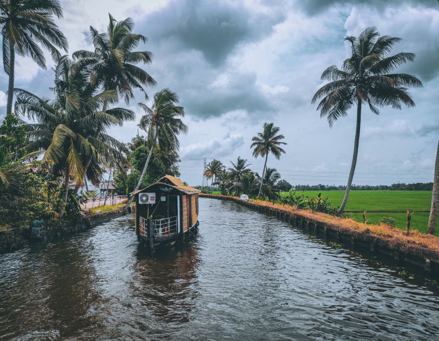 Sri Lanka — travel photograph 1