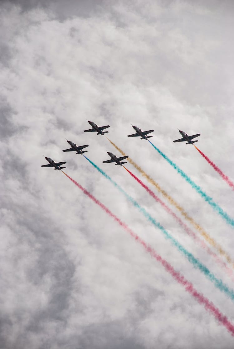 6 Jets Parading Toward Clouds