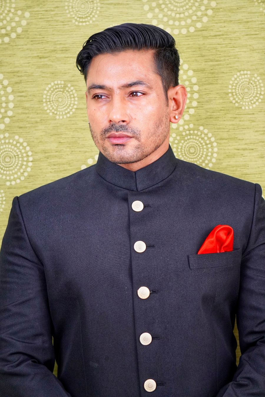 Black Jodhpuri Bandhgala Suit by Manyavar