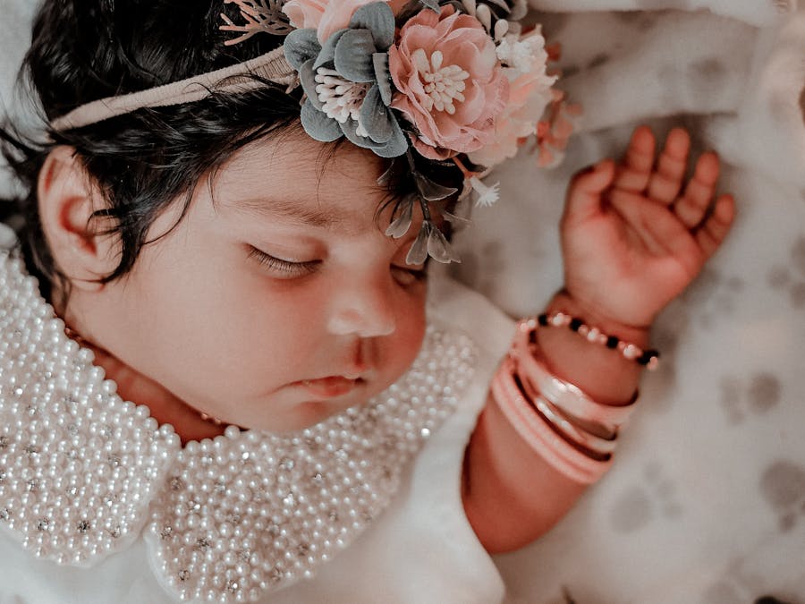 Should I sing my toddler to sleep?