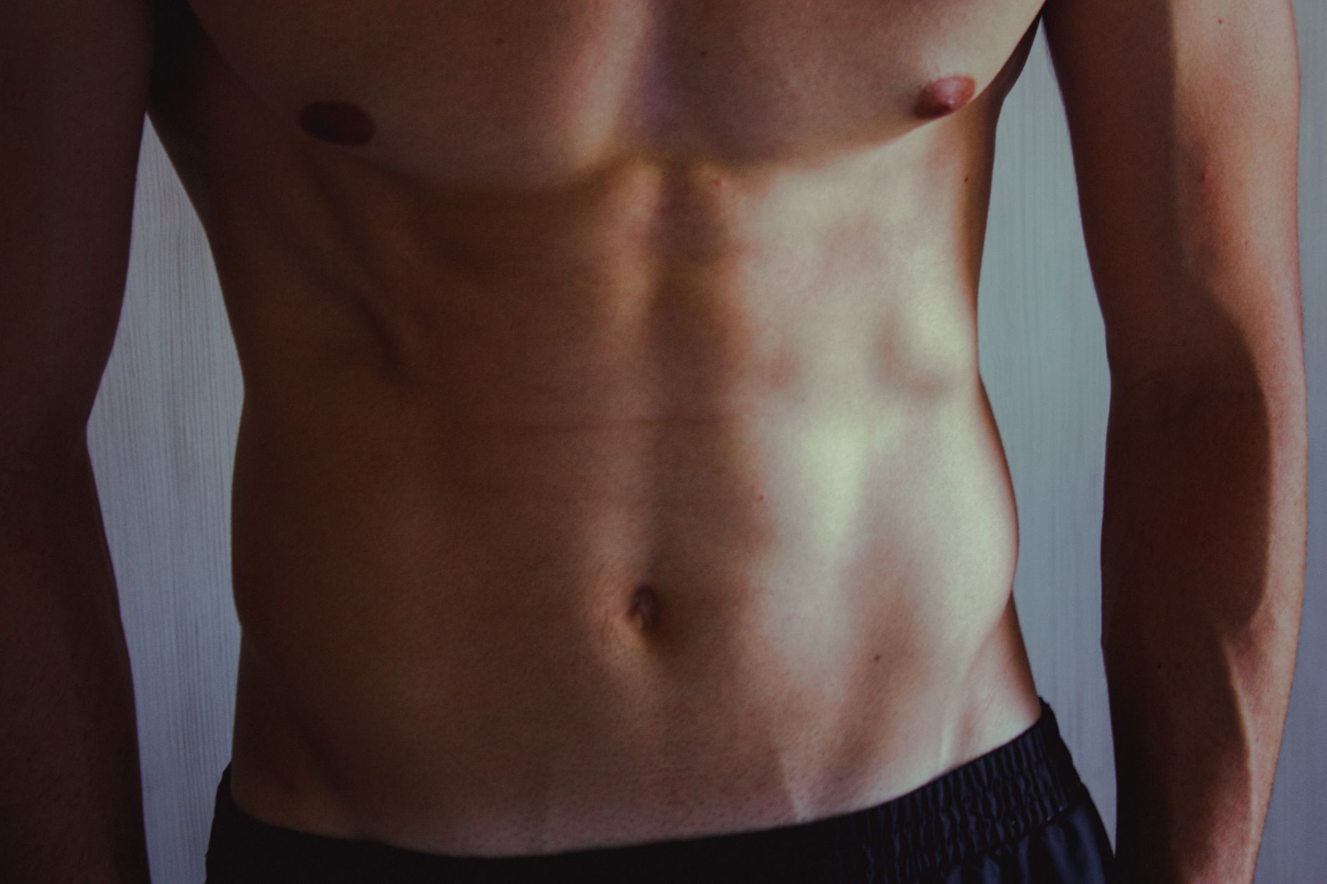TikTok’s ‘10-Minute Standing Abs’ Routine Goes Viral, Inspires Global Fitness Craze