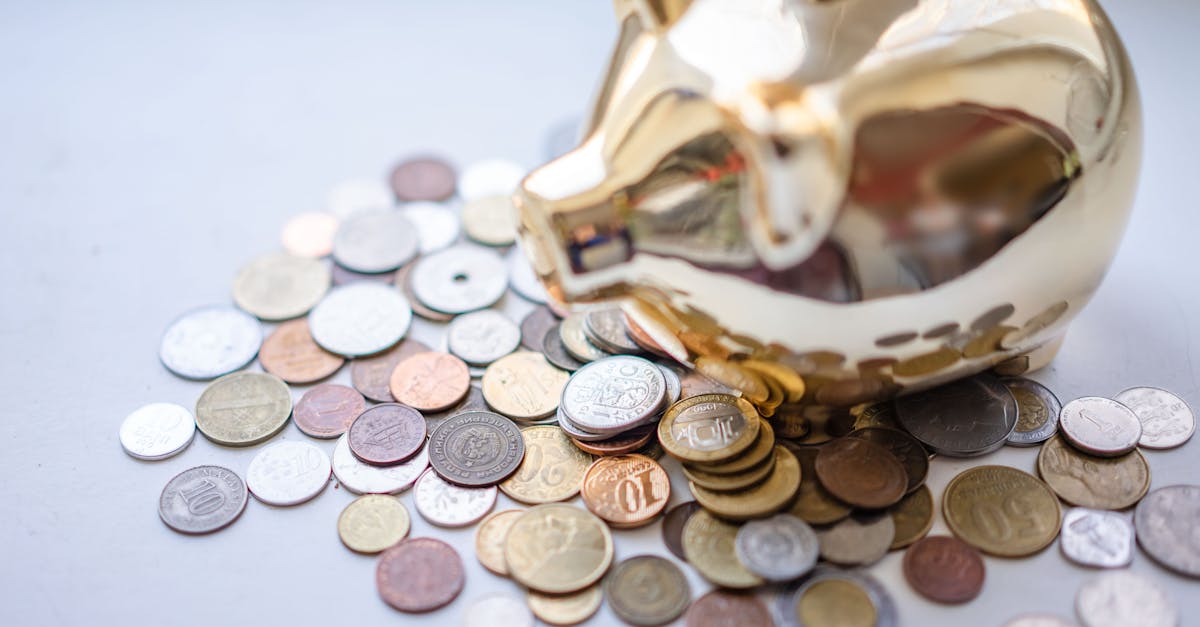 Épargner tout en remboursant des dettes : Mission possible