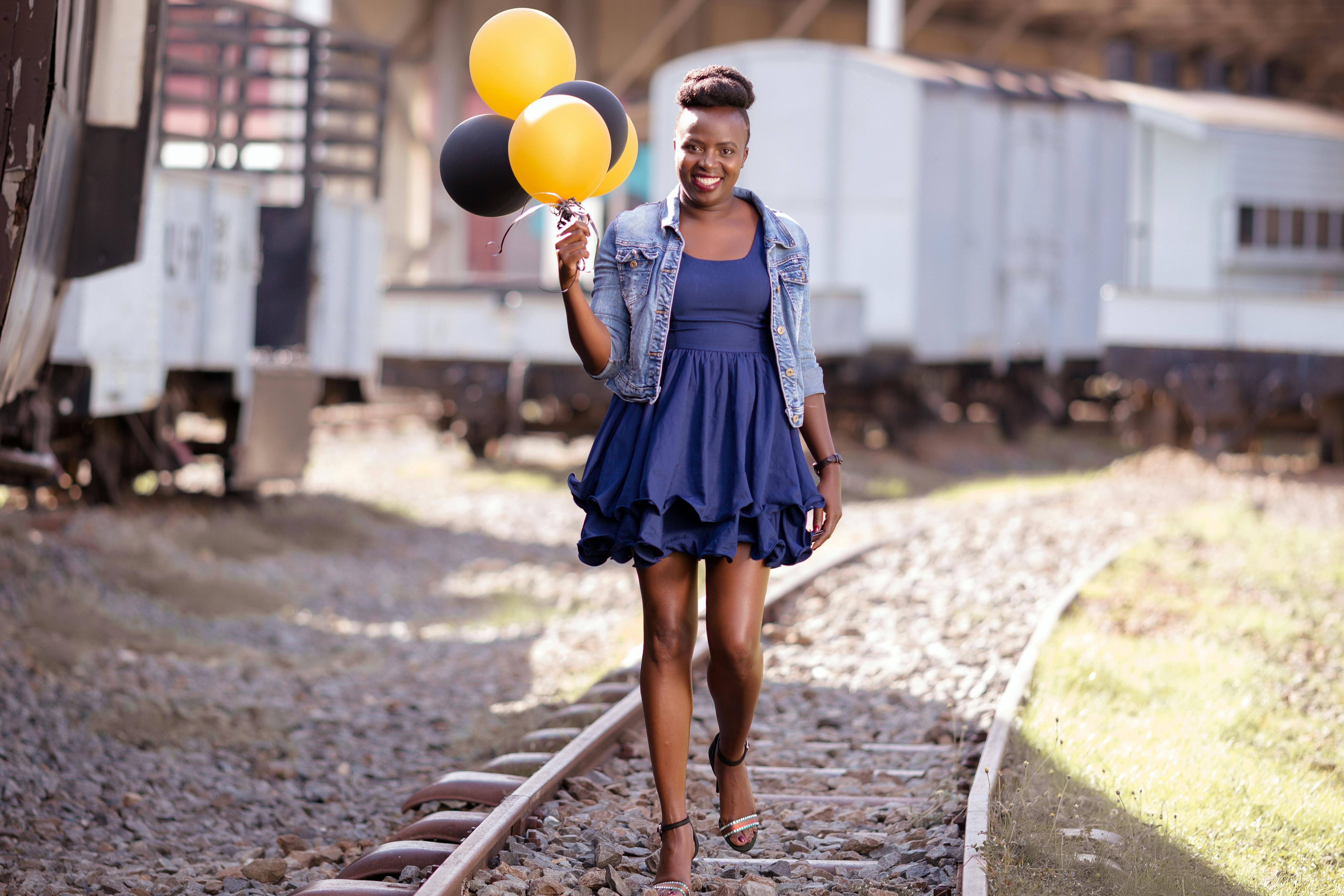 How to make a compass that tracks players in Minecraft 1.16