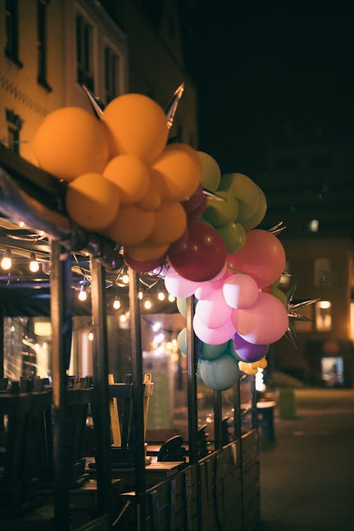 Foto profissional grátis de balões, decorações, noite