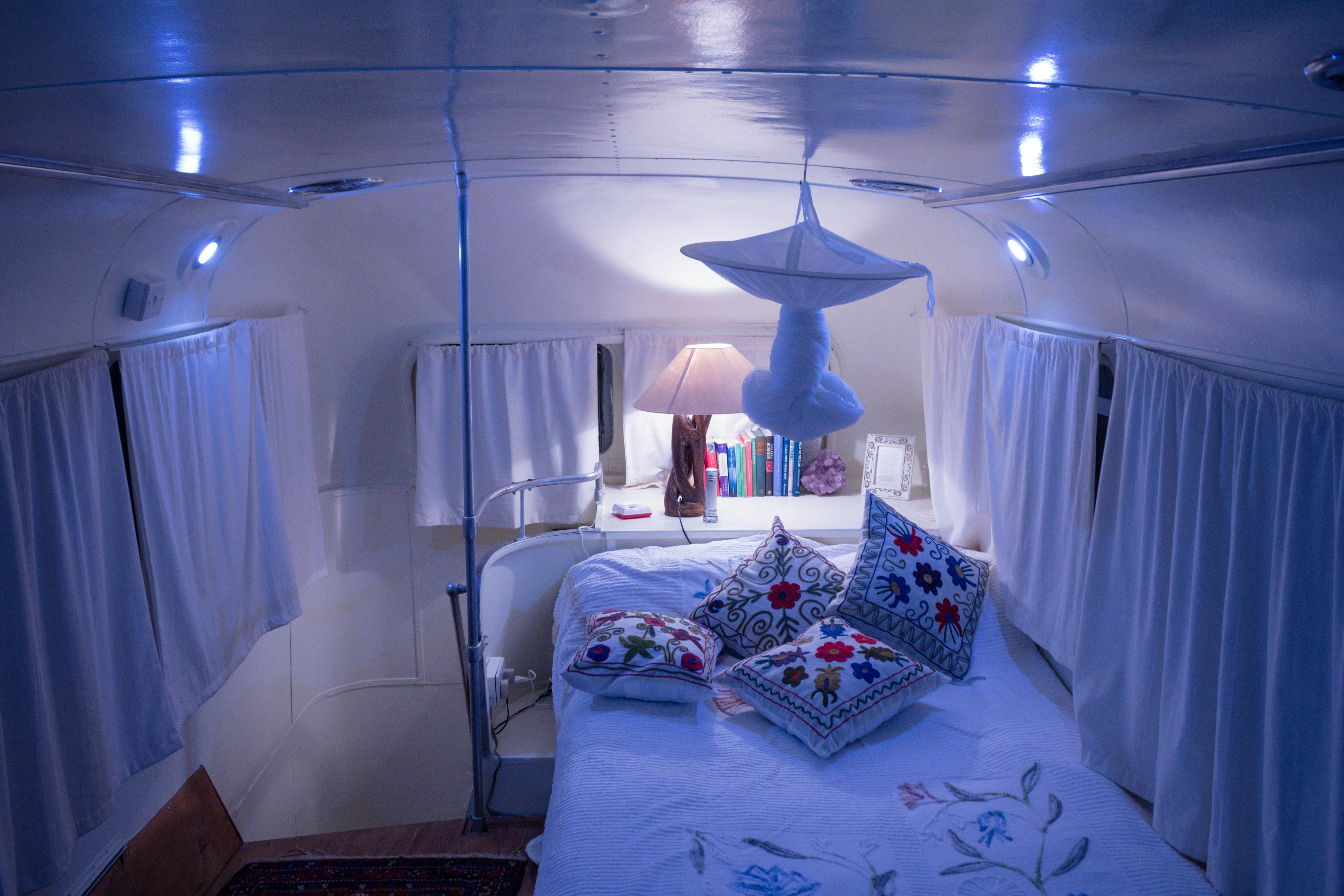 What should I do before bed to burn fat?