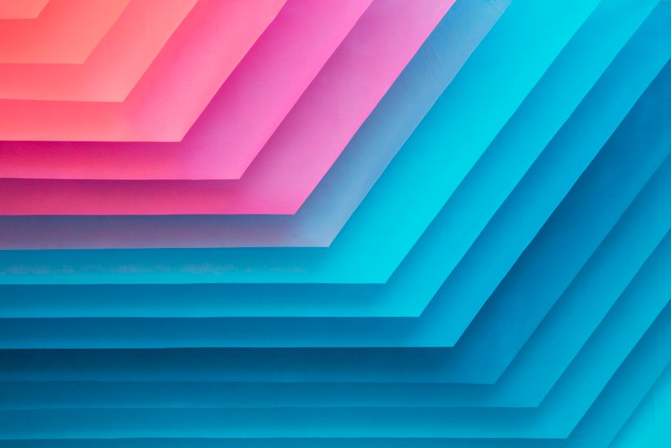 exemplo de contraste adequado em design para carrossel