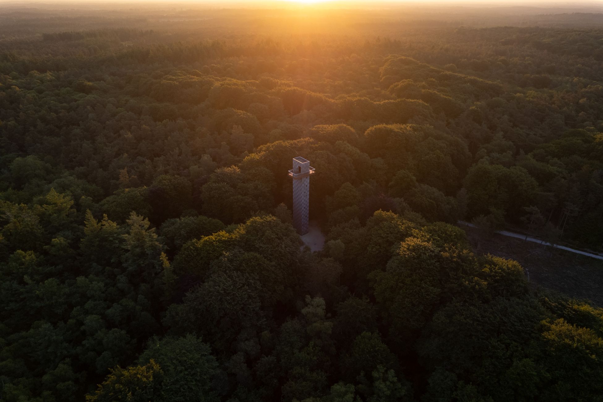 Meer dan 100 jaar oude uitkijktoren na 50 jaar weer open door crowdfunding