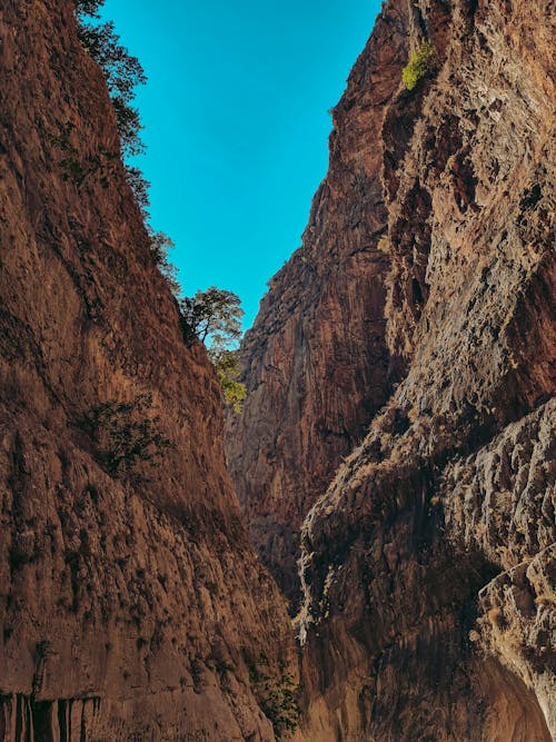 Foto profissional grátis de abismo, céu azul, fotografia da natureza