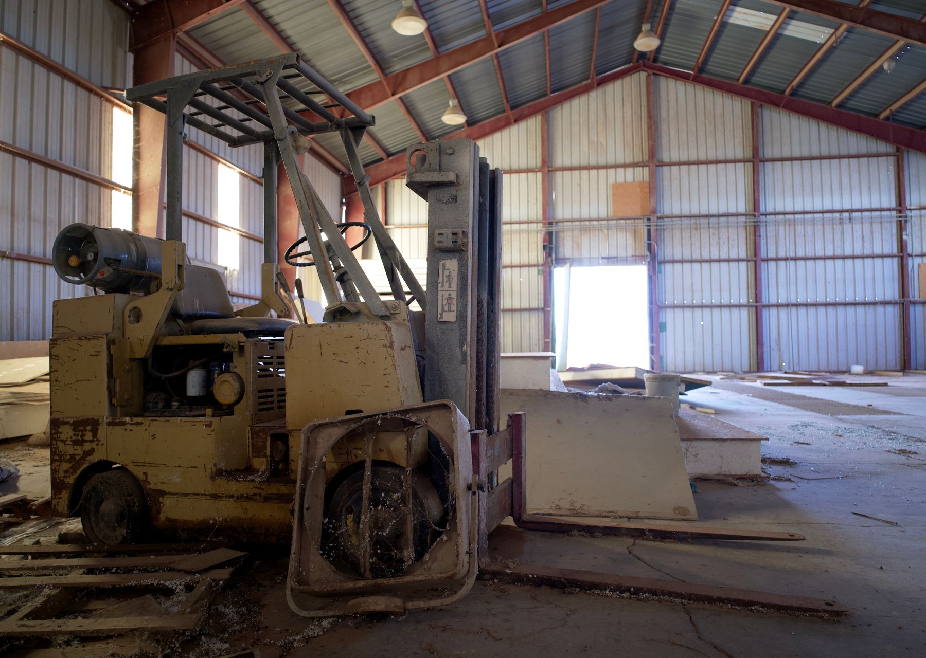 Removals and storage in Long Stratton — crew wrapping and loading on moving day