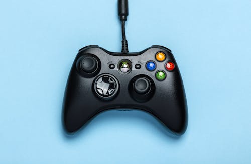 Bezpłatne Czarny Kontroler Do Gier Microsoft Xbox Zdjęcie z galerii
