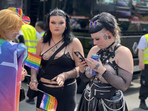 Kostnadsfri bild av festival, gaypride, klänning