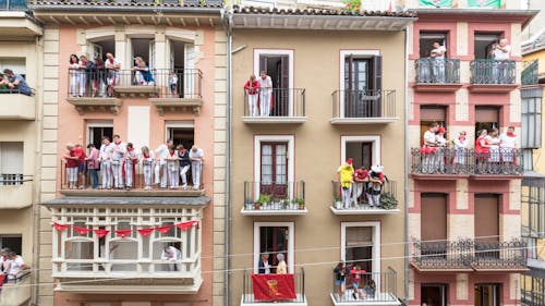 Základová fotografie zdarma na téma apartmány, architektura, balkony