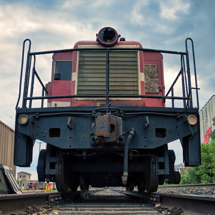 Darmowe zdjęcie z galerii z kolej, lokomotywa, perspektywa żabia