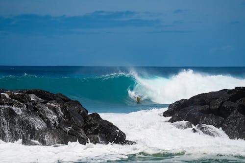 Ocean Waves Crashing on the Shore