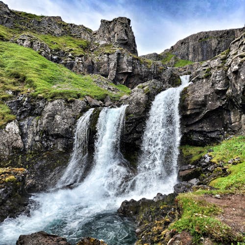 Foto d'estoc gratuïta de bosc, cascada, en cascada