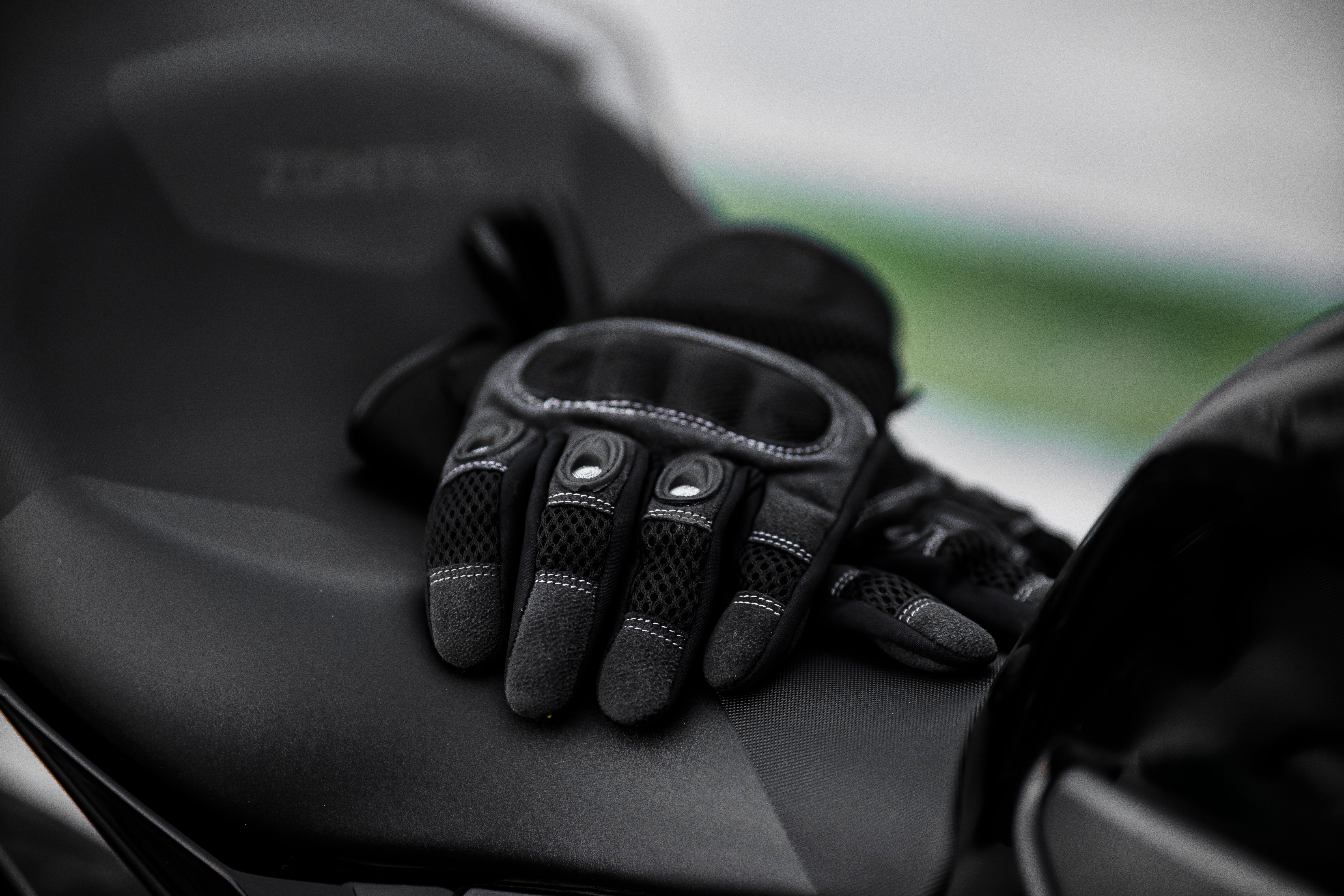 Stay Cool and Safe with Summer Riding Gloves