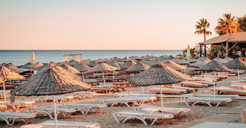 Vacances 2026 : 5 erreurs à éviter avec votre forfait mobile à l’étranger
