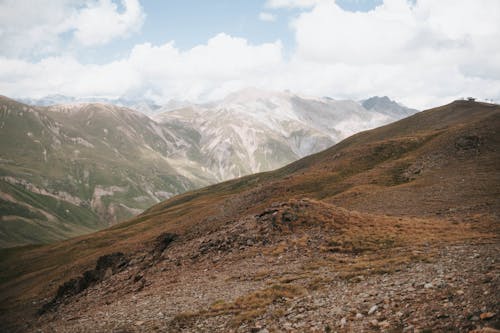 açık hava, çıkmak, dağ içeren Ücretsiz stok fotoğraf