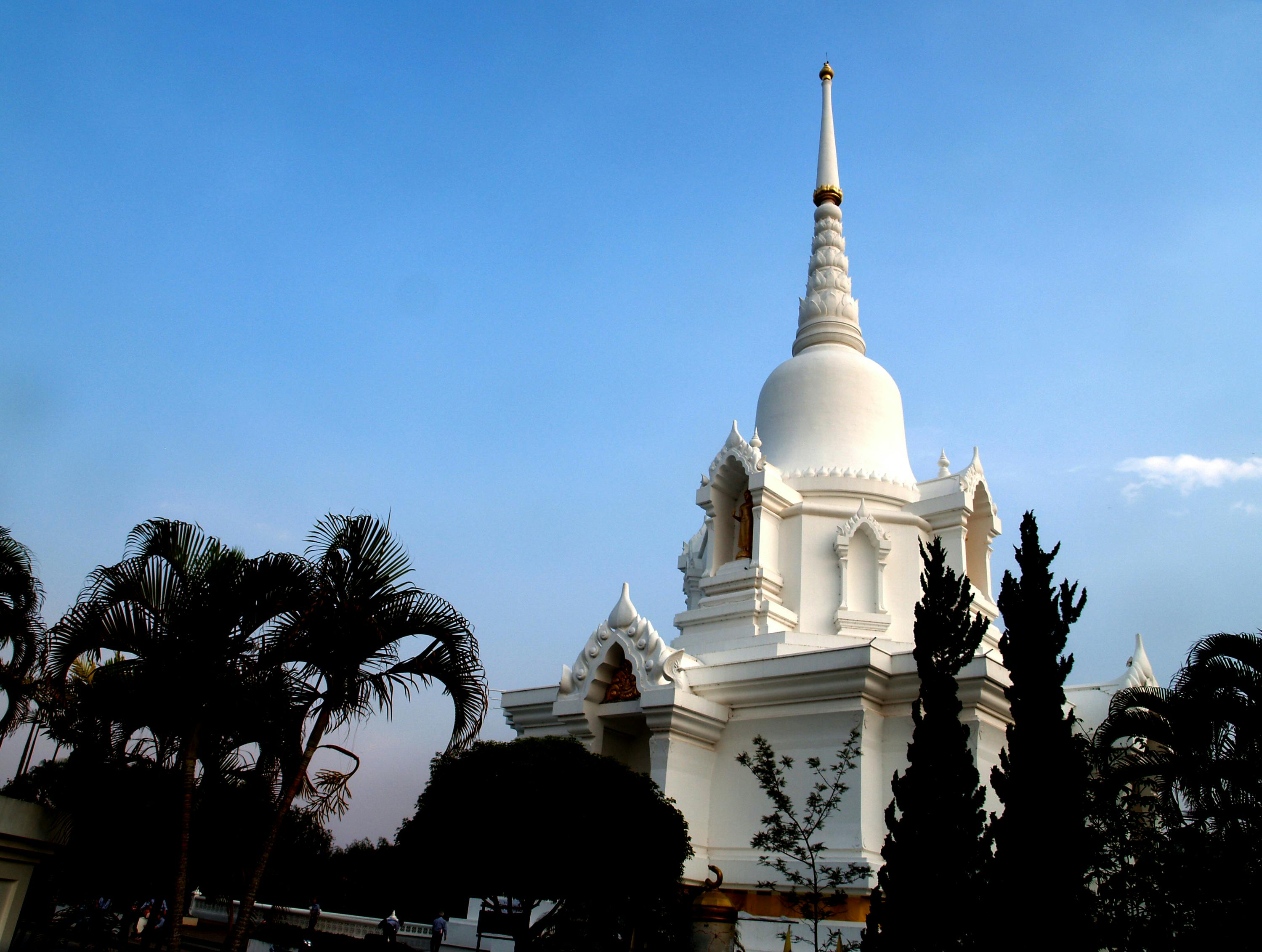 White Church Under Blue Sky · Free Stock Photo