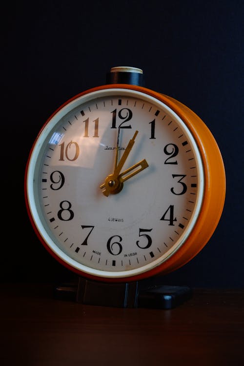Free Close-Up Shot of an Alarm Clock Stock Photo