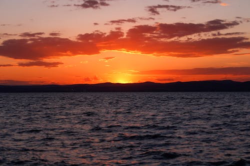 Photos gratuites de à contre-jour, coucher de soleil, dernières lueurs