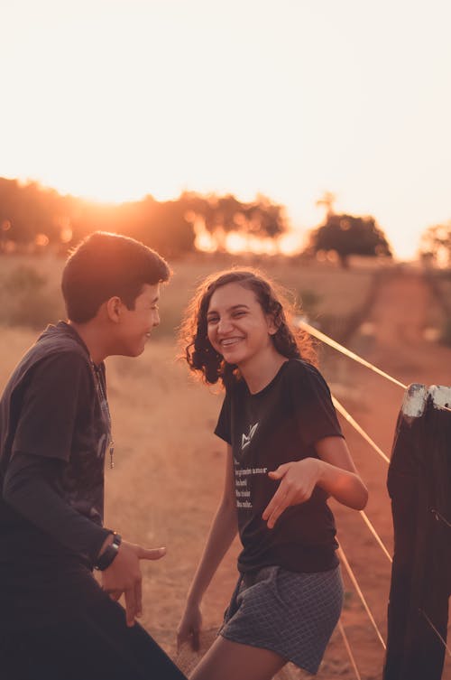 Foto profissional grátis de amor, casal, expressões faciais