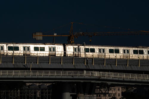 Fotobanka s bezplatnými fotkami na tému architektúra, cvičiť, kov