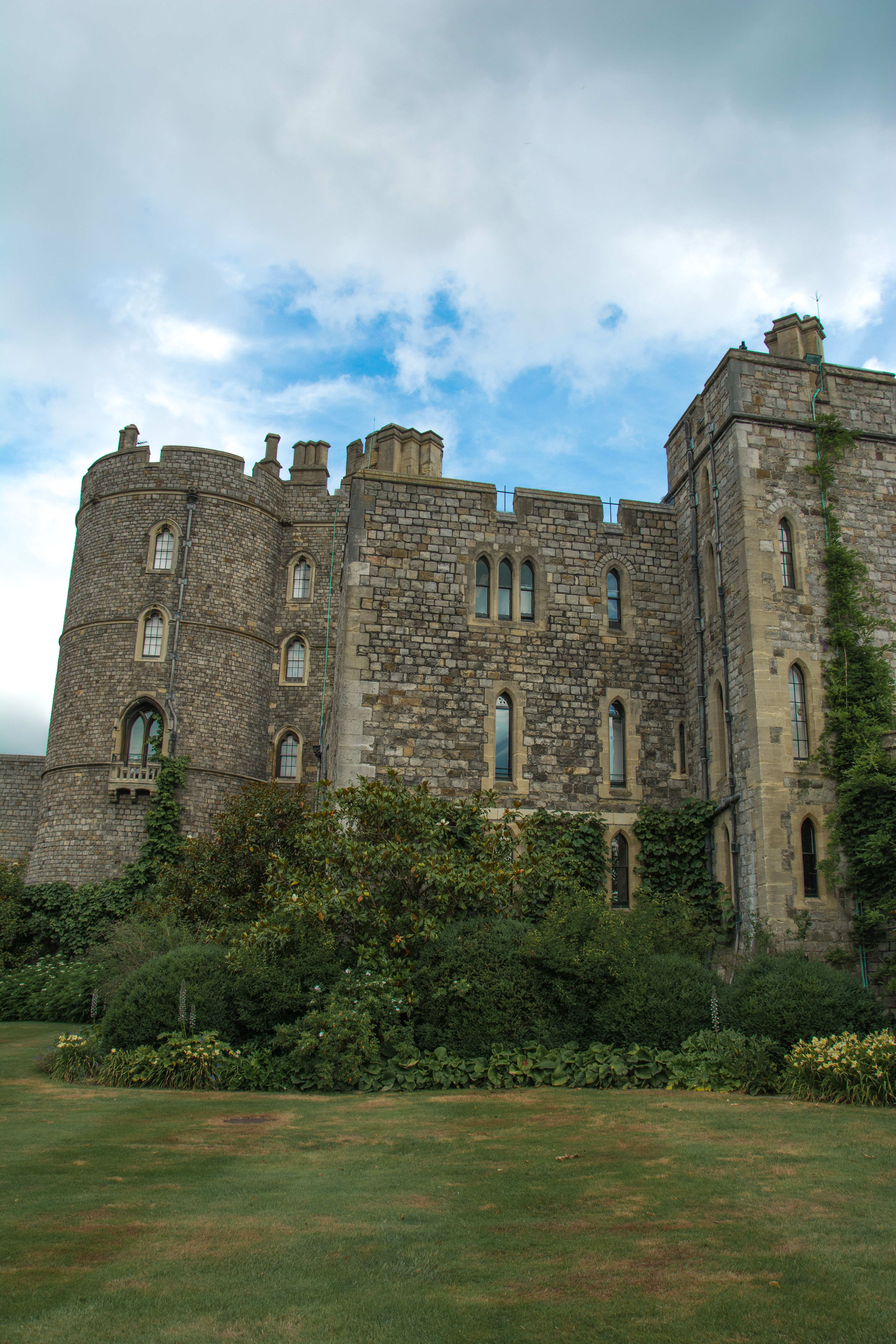 Scenic View of the Castle Under Cloudy Sky · Free Stock Photo