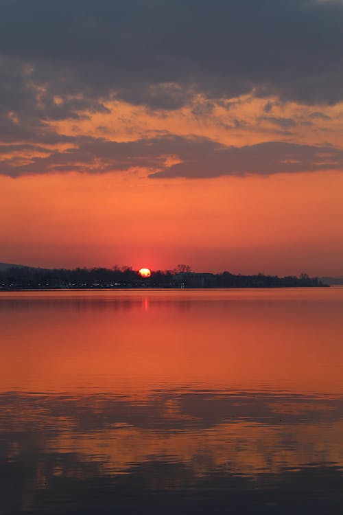 Foto d'estoc gratuïta de alba, calma, capvespre