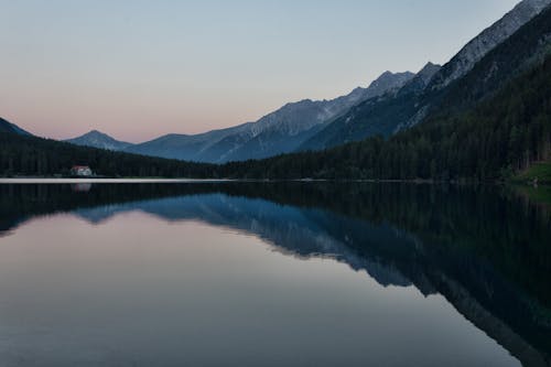 Free Landscape Photography Of Body Of Water  Stock Photo