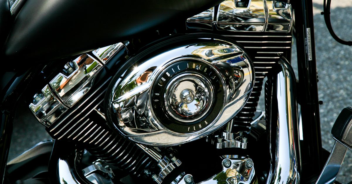 Motor de moto en sincronización profesional ServiMotriz Villavicencio