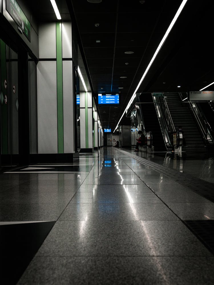 Subway Station 