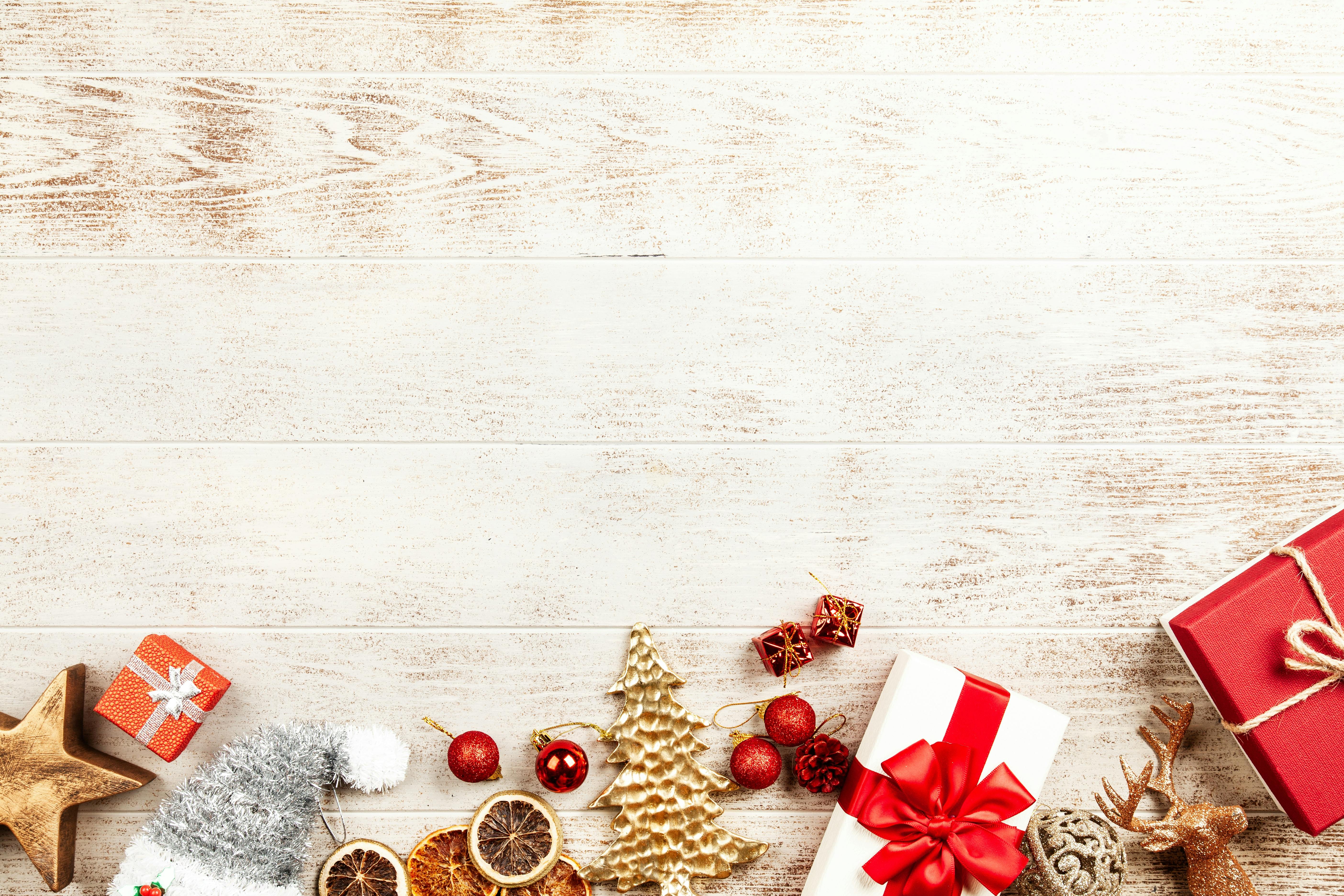 Lots of Christmas gifts in festive splendor. Christmas background and  banner. 28901288 Stock Photo at Vecteezy